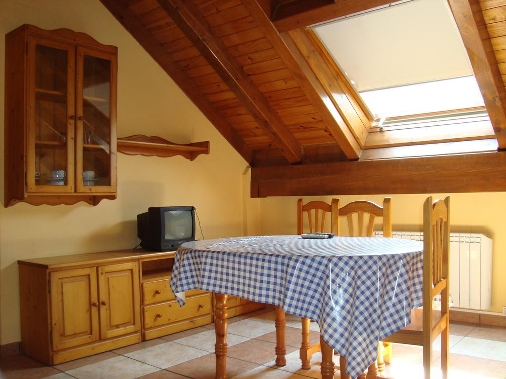 Apartamentos Saila Castejón de Sos Pokój zdjęcie